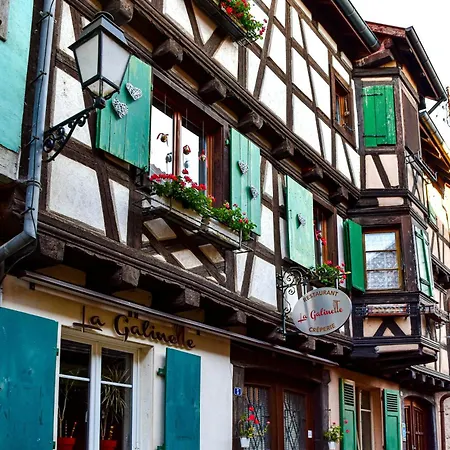 Traditionnel Au Centre Historique D'éguisheim